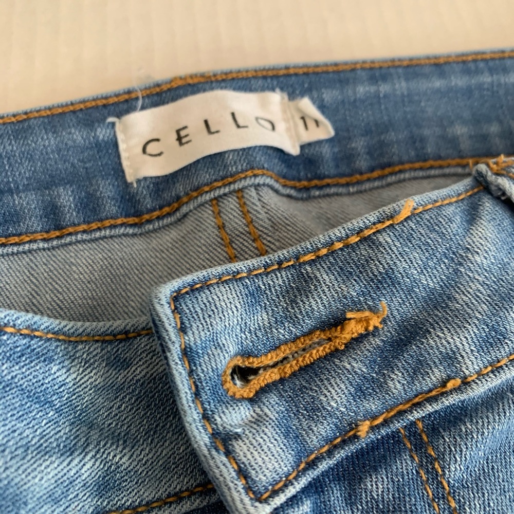 Women’s Jeans
